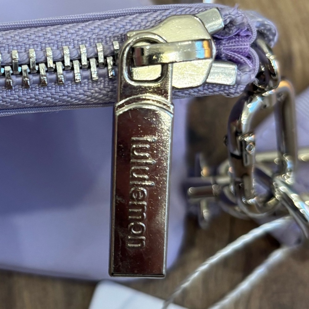 NWT Lululemon Dual Pouch Wristlet In Lilac Ether - Picture 5 of 6